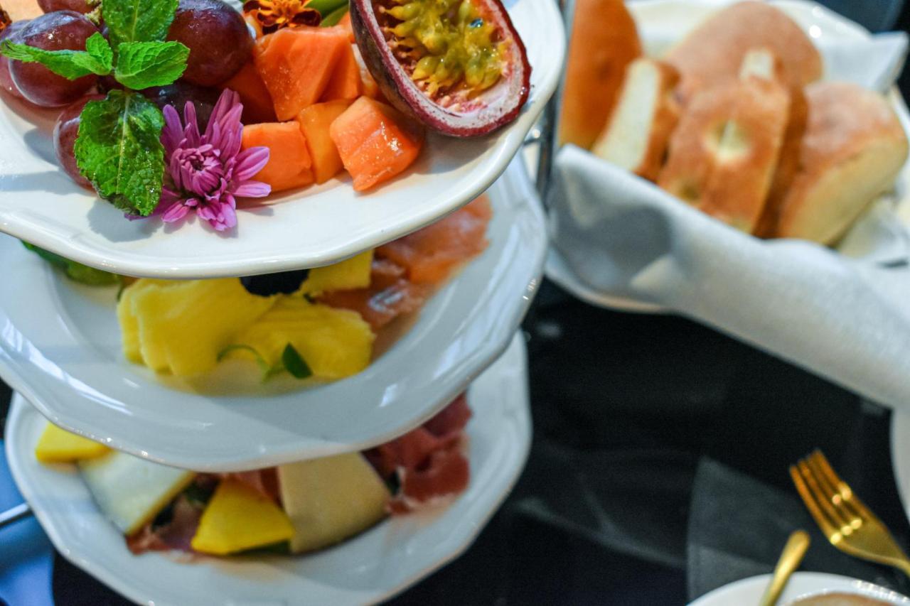 ホテル パラッツォ コーナリア ミラノ エクステリア 写真 Fruit salad