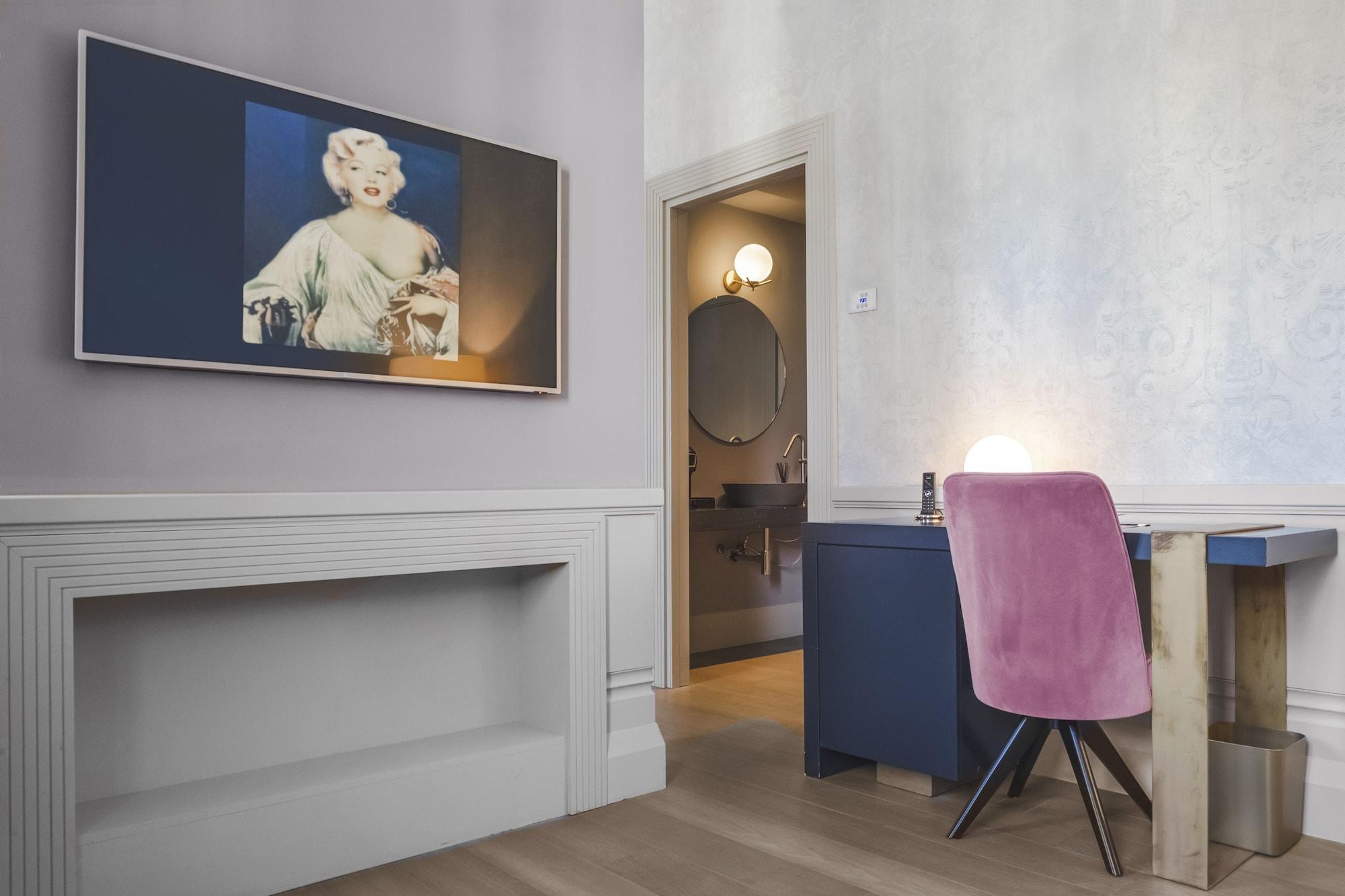 ホテル パラッツォ コーナリア ミラノ エクステリア 写真 A room at the hotel